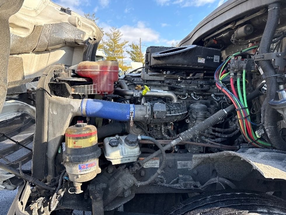 Day Cab Tractor-Heavy Duty Tractors-Freightliner-2020-T12642ST-South Plainfield-NJ-535,197\n\t\tmiles-$ 28,250 - Image 16