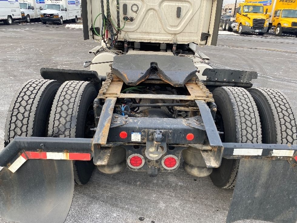 Day Cab Tractor-Heavy Duty Tractors-Freightliner-2020-T12642ST-South Plainfield-NJ-538,468\n\t\tmiles-$ 27,750 - Image 6