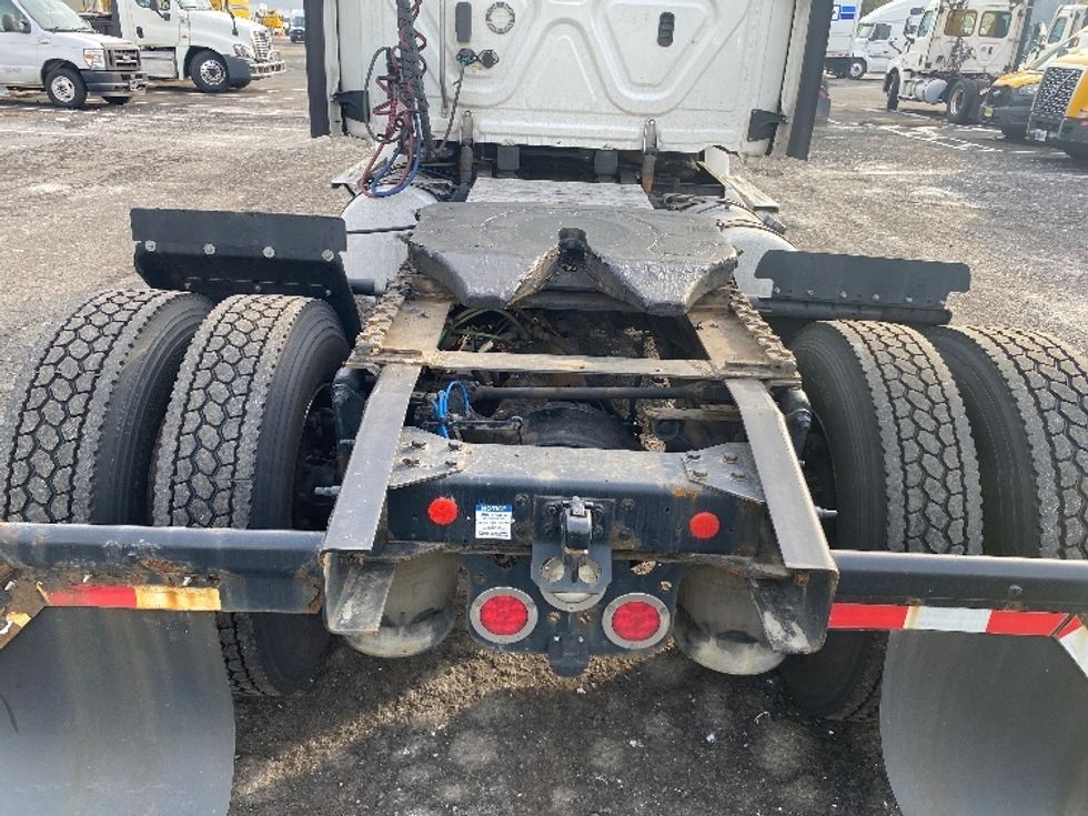 Day Cab Tractor-Heavy Duty Tractors-Freightliner-2020-T12642ST-South Plainfield-NJ-541,907\n\t\tmiles-$ 28,500 - Image 6