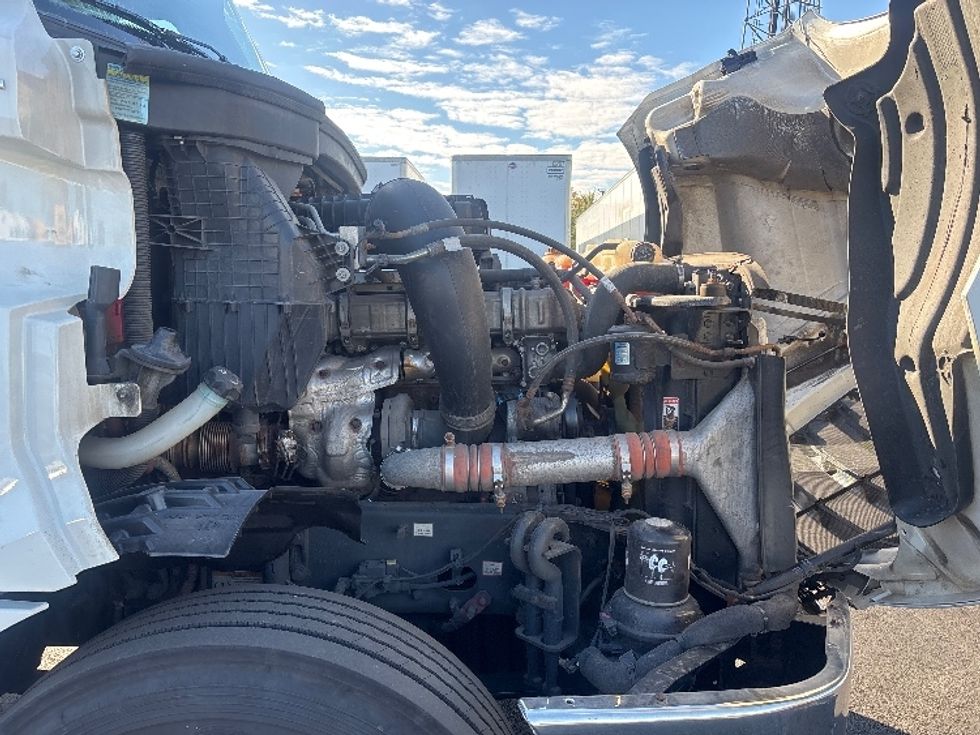 Day Cab Tractor-Heavy Duty Tractors-Freightliner-2020-T12642ST-South Plainfield-NJ-542,572\n\t\tmiles-$ 28,500 - Image 15