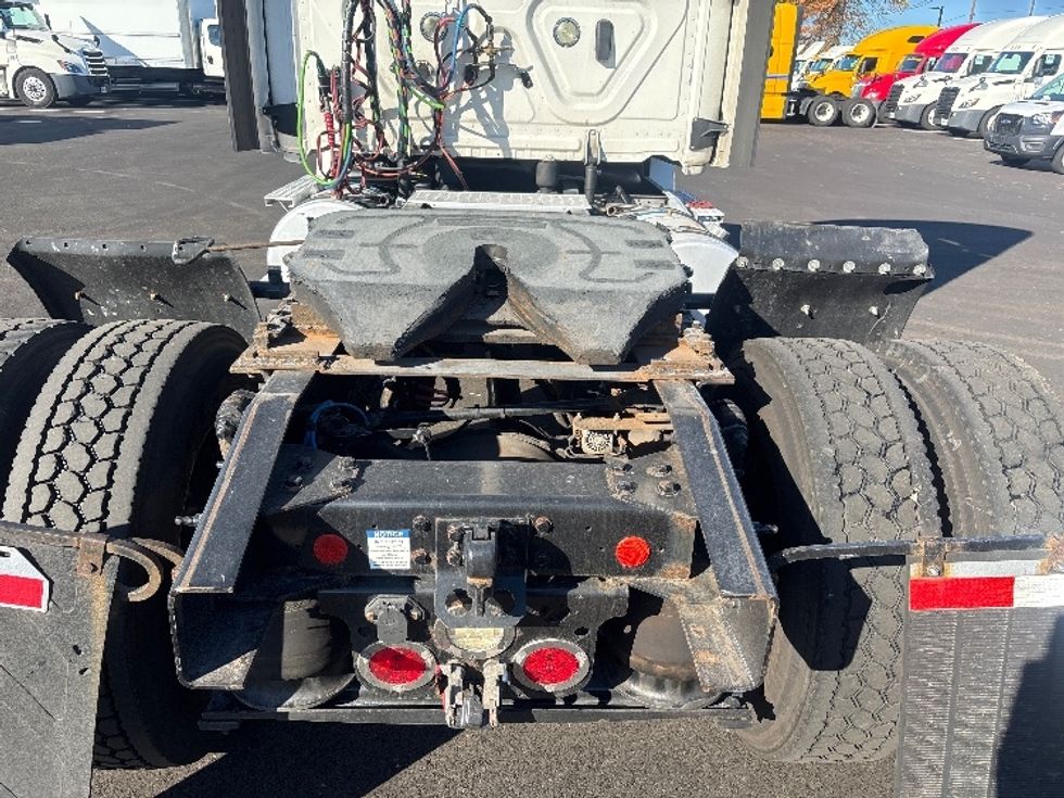 Day Cab Tractor-Heavy Duty Tractors-Freightliner-2020-T12642ST-South Plainfield-NJ-542,572\n\t\tmiles-$ 28,500 - Image 6