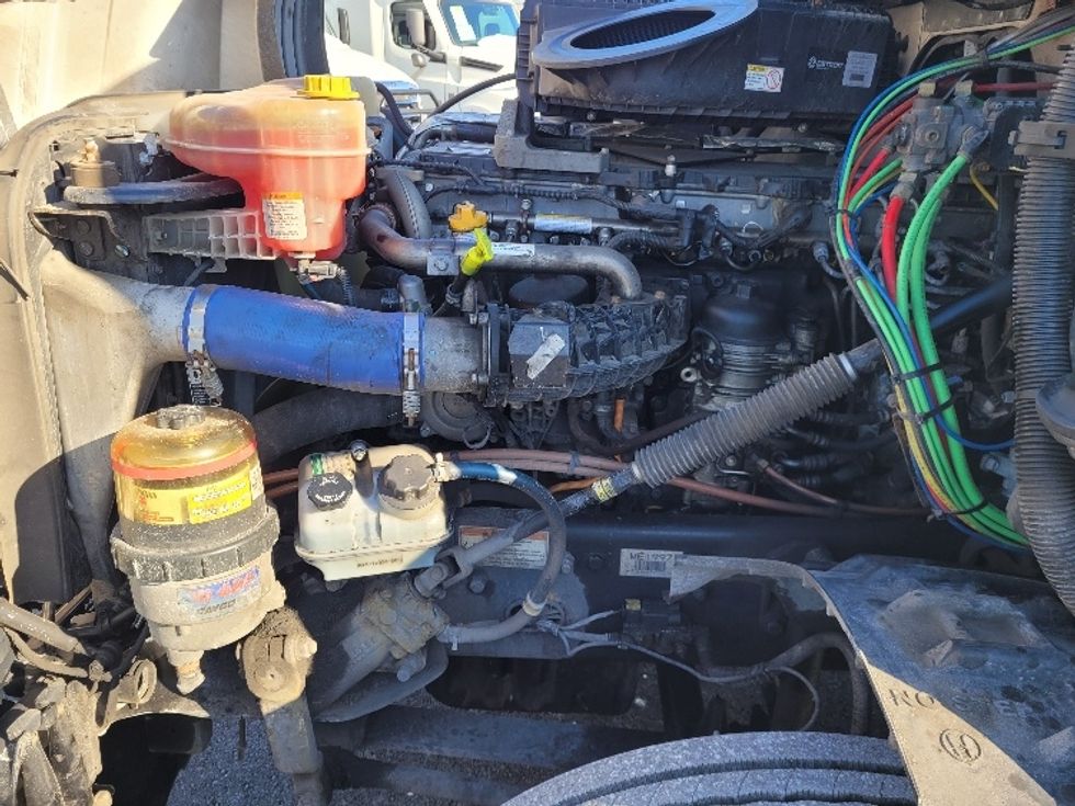 Day Cab Tractor-Heavy Duty Tractors-Freightliner-2020-T12642ST-South Plainfield-NJ-549,792\n\t\tmiles-$ 27,750 - Image 16