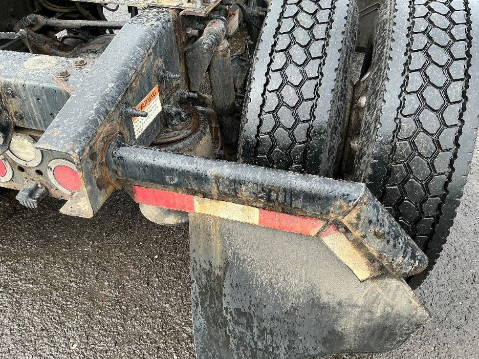 Day Cab Tractor-Heavy Duty Tractors-Freightliner-2020-T12642ST-South Plainfield-NJ-550,910\n\t\tmiles-$ 26,750 - Image 19