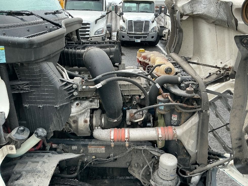 Day Cab Tractor-Heavy Duty Tractors-Freightliner-2020-T12642ST-South Plainfield-NJ-550,926\n\t\tmiles-$ 26,500 - Image 15
