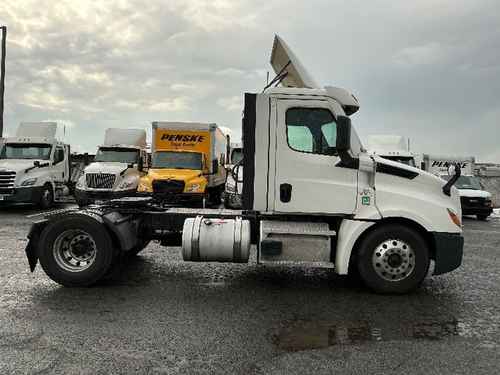 Day Cab Tractor-Heavy Duty Tractors-Freightliner-2020-T12642ST-South Plainfield-NJ-550,926\n\t\tmiles-$ 26,500 - Image 8