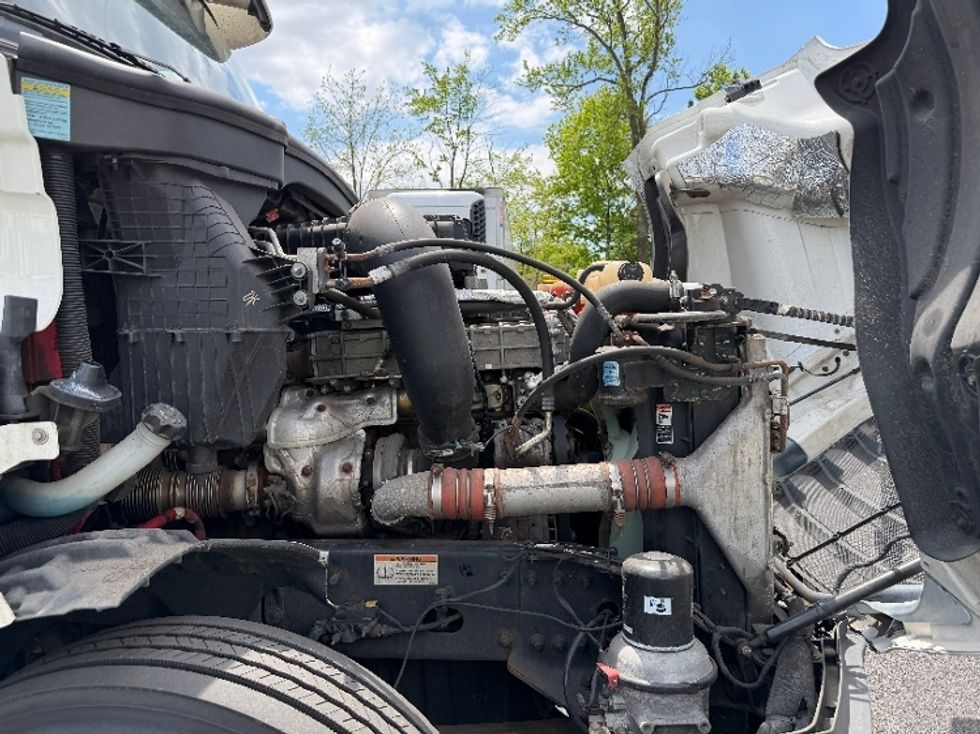 Day Cab Tractor-Heavy Duty Tractors-Freightliner-2020-T12642ST-South Plainfield-NJ-558,956\n\t\tmiles-$ 23,500 - Image 12