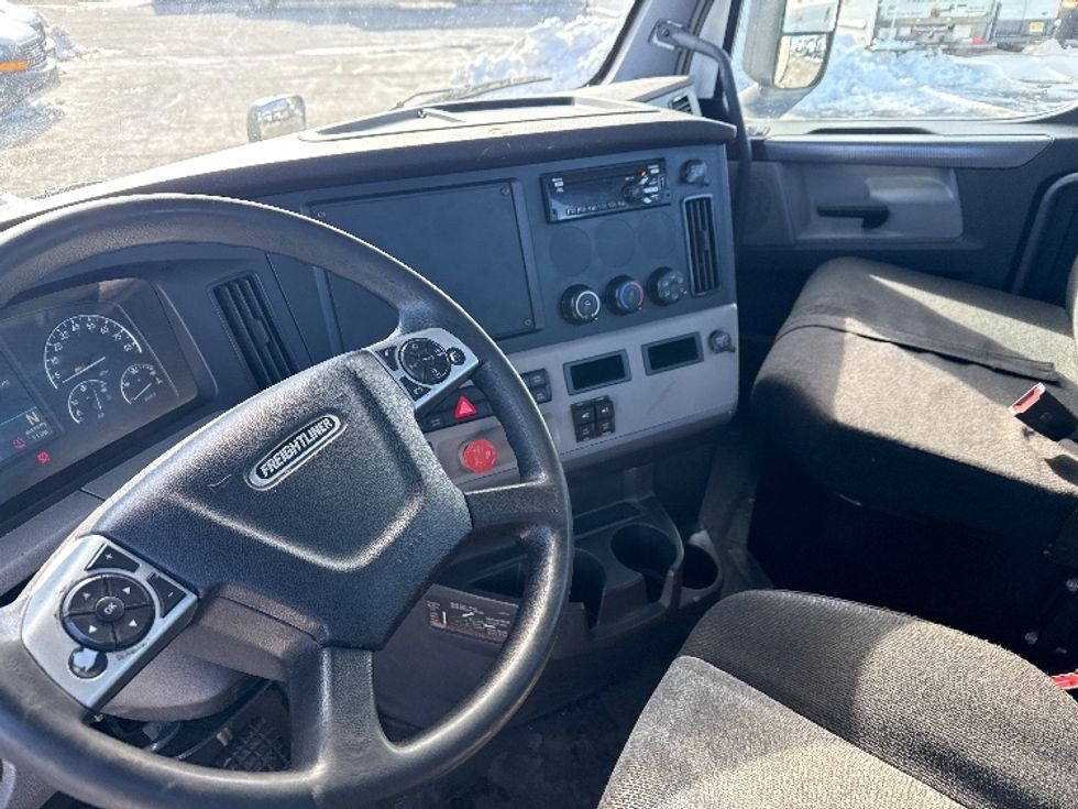 Day Cab Tractor-Heavy Duty Tractors-Freightliner-2020-T12642ST-South Plainfield-NJ-559,057\n\t\tmiles-$ 26,000 - Image 10