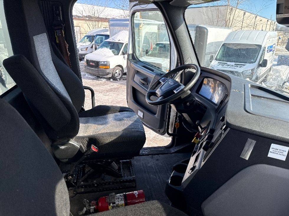 Day Cab Tractor-Heavy Duty Tractors-Freightliner-2020-T12642ST-South Plainfield-NJ-559,057\n\t\tmiles-$ 26,000 - Image 14