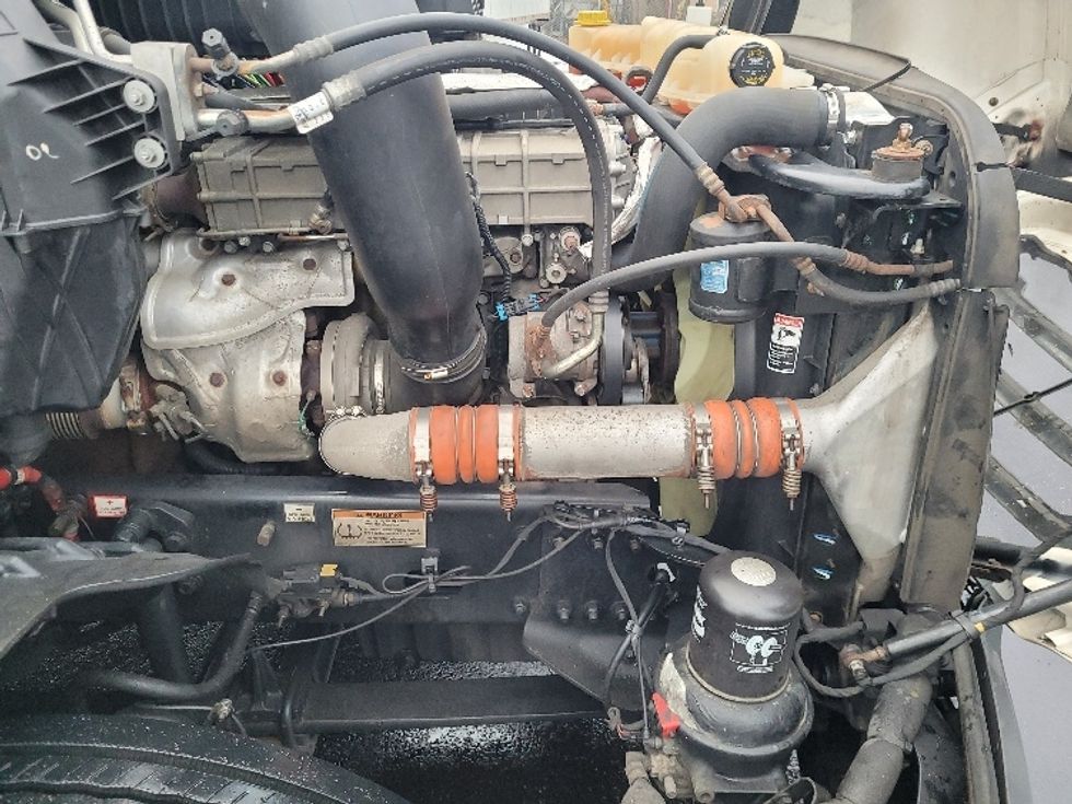 Day Cab Tractor-Heavy Duty Tractors-Freightliner-2020-T12642ST-South Plainfield-NJ-560,201\n\t\tmiles-$ 27,000 - Image 15