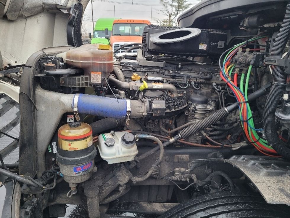 Day Cab Tractor-Heavy Duty Tractors-Freightliner-2020-T12642ST-South Plainfield-NJ-561,453\n\t\tmiles-$ 27,250 - Image 16