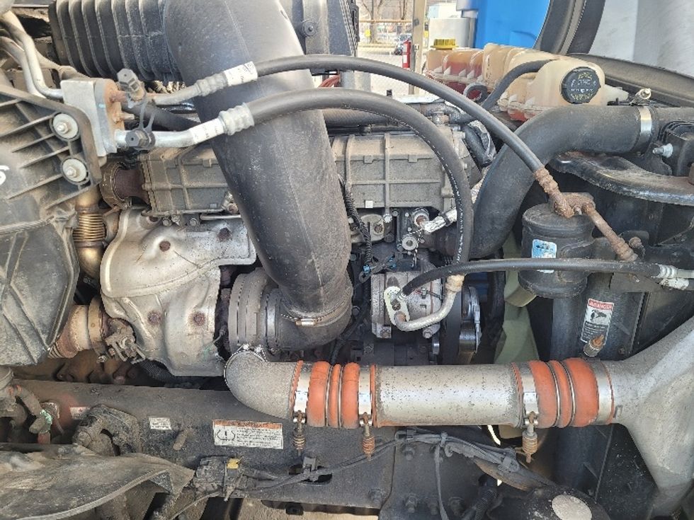 Day Cab Tractor-Heavy Duty Tractors-Freightliner-2020-T12642ST-South Plainfield-NJ-567,308\n\t\tmiles-$ 26,250 - Image 14