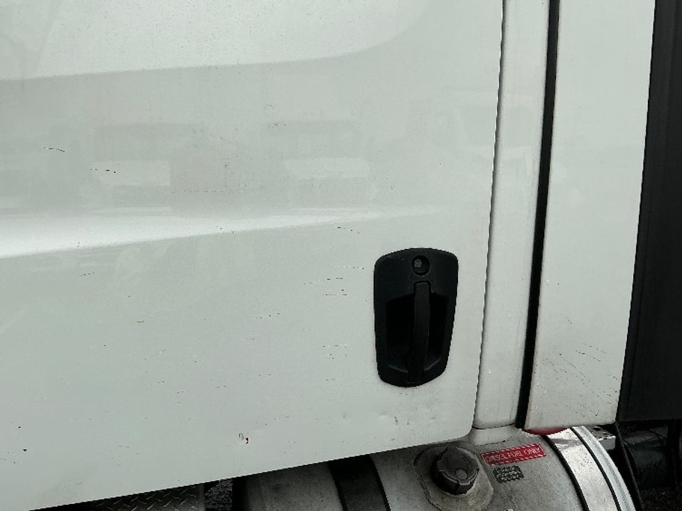 Day Cab Tractor-Heavy Duty Tractors-Freightliner-2020-T12642ST-South Plainfield-NJ-568,041\n\t\tmiles-$ 25,250 - Image 19