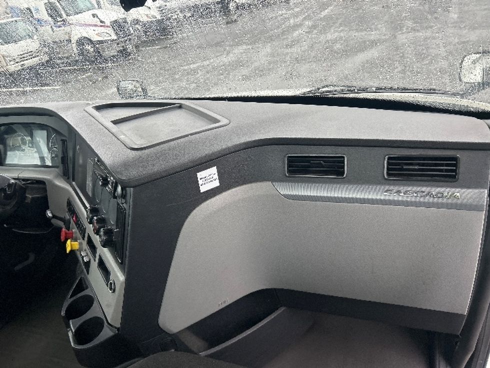 Day Cab Tractor-Heavy Duty Tractors-Freightliner-2020-T12642ST-South Plainfield-NJ-568,339\n\t\tmiles-$ 25,000 - Image 13