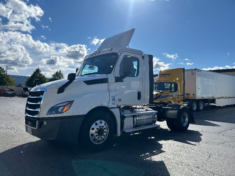 Day Cab Tractor-Heavy Duty Tractors-Freightliner-2020-T12642ST-Sturtevant-WI-569,694\n\t\tmiles-$ 26,500 - Image 3