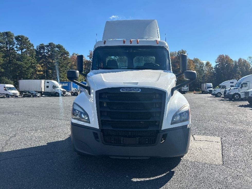 Day Cab Tractor-Heavy Duty Tractors-Freightliner-2020-T12642ST-Suwanee-GA-463,129\n\t\tmiles-$ 38,000 - Image 2