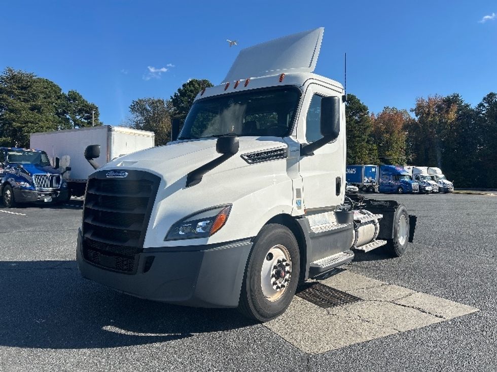 Day Cab Tractor-Heavy Duty Tractors-Freightliner-2020-T12642ST-Suwanee-GA-463,129\n\t\tmiles-$ 38,000 - Image 3