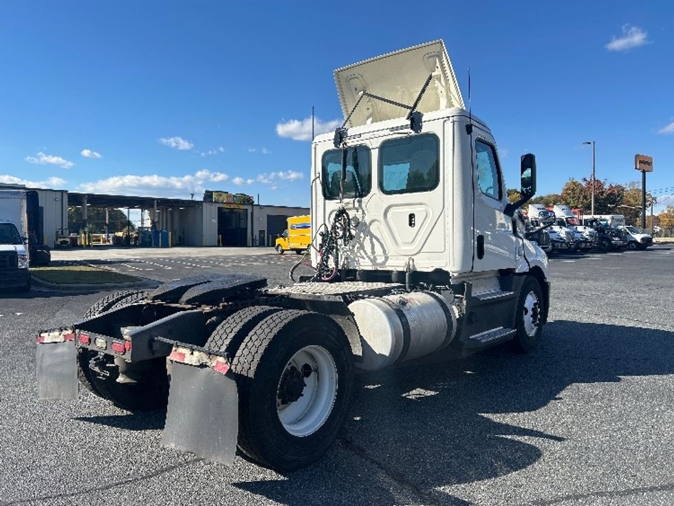 Day Cab Tractor-Heavy Duty Tractors-Freightliner-2020-T12642ST-Suwanee-GA-463,129\n\t\tmiles-$ 38,000 - Image 7