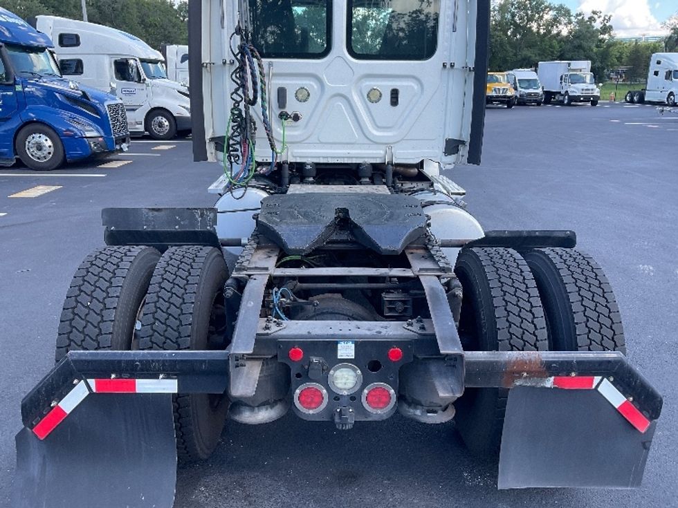 Day Cab Tractor-Heavy Duty Tractors-Freightliner-2020-T12642ST-Tampa-FL-341,613\n\t\tmiles-$ 46,250 - Image 6