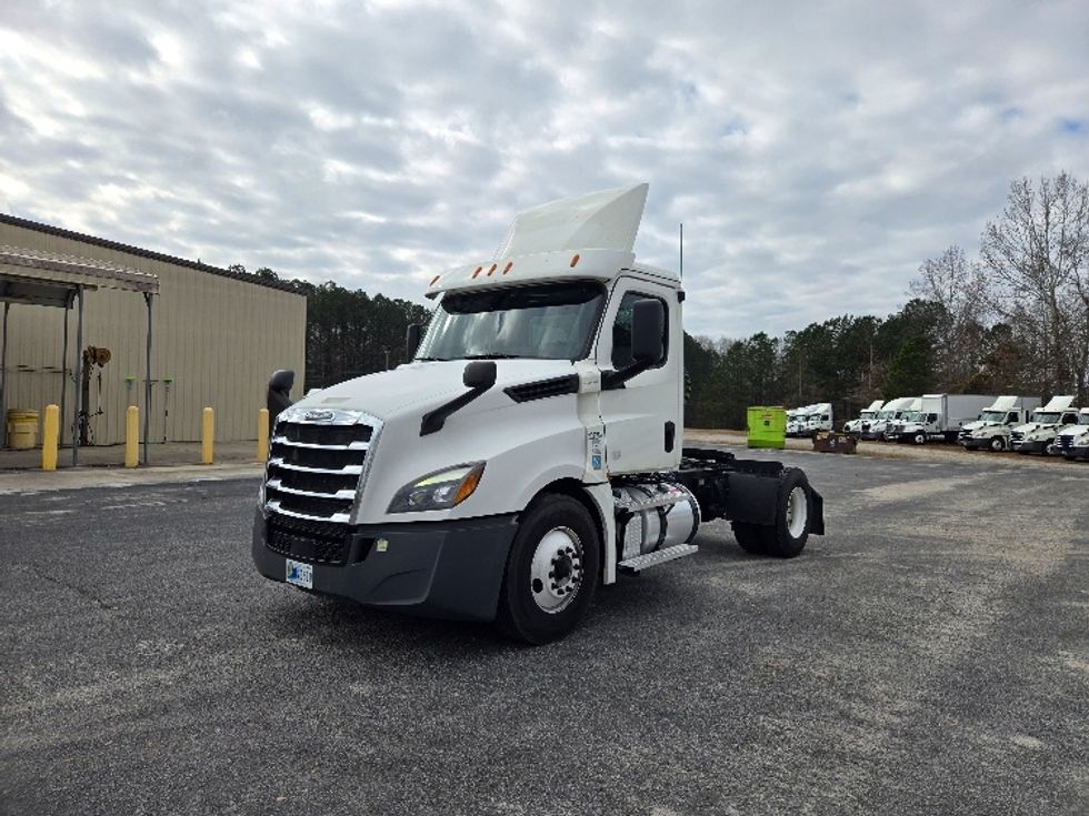 Day Cab Tractor-Heavy Duty Tractors-Freightliner-2020-T12642ST-Villa Rica-GA-399,589\n\t\tmiles-$ 42,250 - Image 3