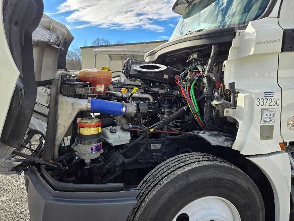 Day Cab Tractor-Heavy Duty Tractors-Freightliner-2020-T12642ST-Villa Rica-GA-495,315\n\t\tmiles-$ 36,500 - Image 16