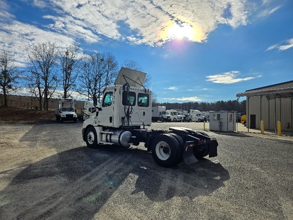 Day Cab Tractor-Heavy Duty Tractors-Freightliner-2020-T12642ST-Villa Rica-GA-495,315\n\t\tmiles-$ 36,500 - Image 5