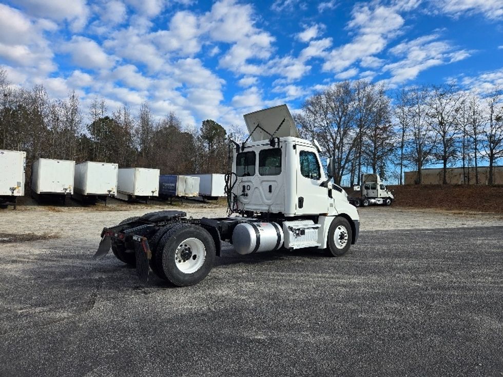 Day Cab Tractor-Heavy Duty Tractors-Freightliner-2020-T12642ST-Villa Rica-GA-495,315\n\t\tmiles-$ 36,500 - Image 7