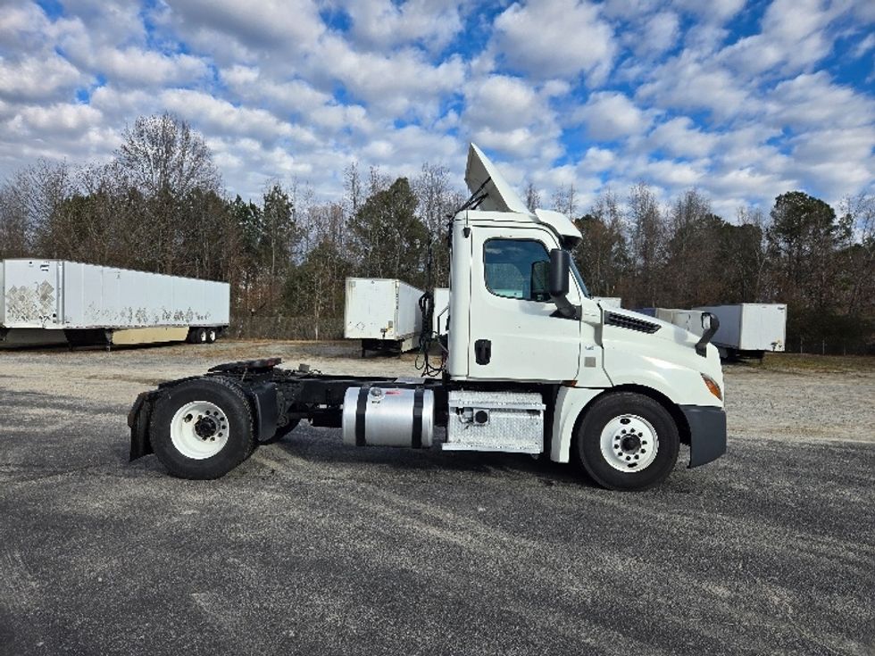 Day Cab Tractor-Heavy Duty Tractors-Freightliner-2020-T12642ST-Villa Rica-GA-495,315\n\t\tmiles-$ 36,500 - Image 8