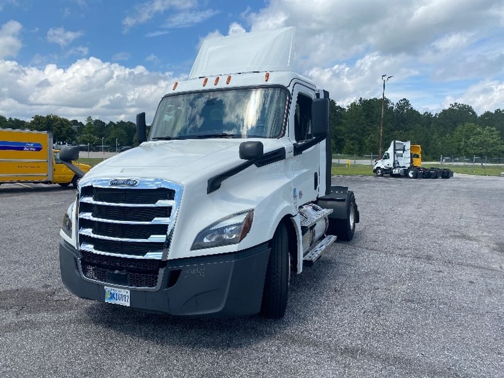 Day Cab Tractor-Heavy Duty Tractors-Freightliner-2020-T12642ST-West Columbia-SC-482,395\n\t\tmiles-$ 41,750 - Image 1