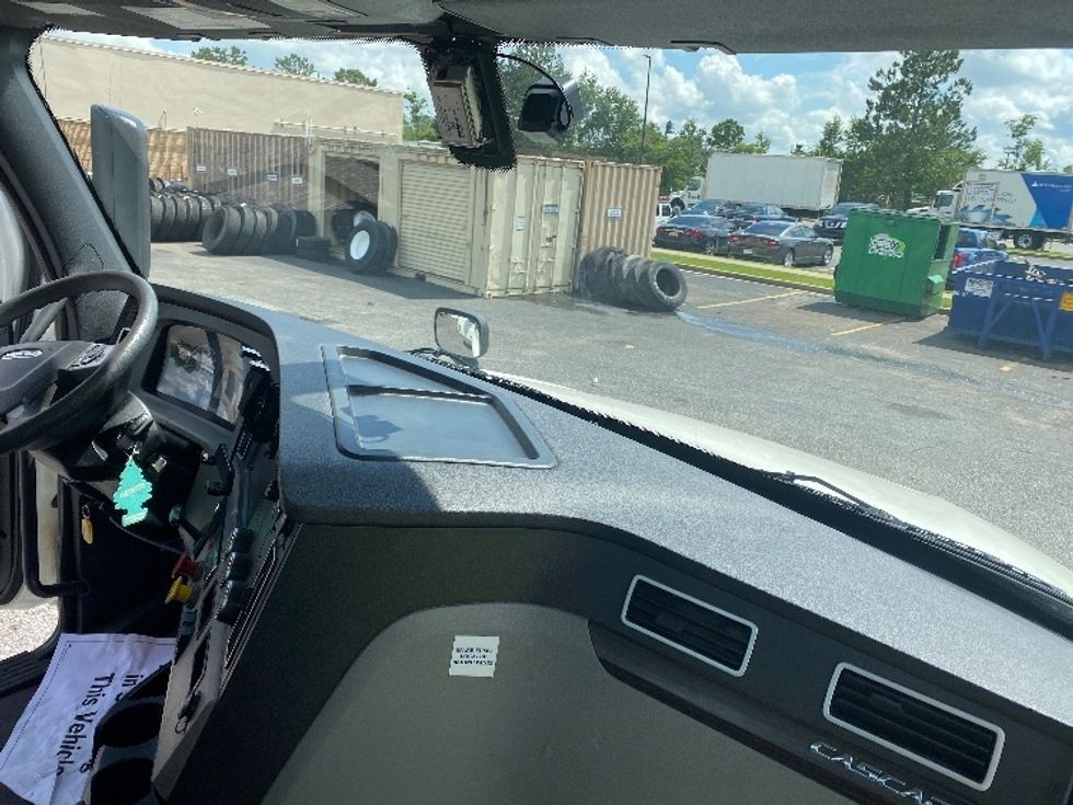 Day Cab Tractor-Heavy Duty Tractors-Freightliner-2020-T12642ST-West Columbia-SC-482,395\n\t\tmiles-$ 41,750 - Image 13