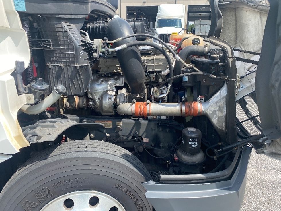 Day Cab Tractor-Heavy Duty Tractors-Freightliner-2020-T12642ST-West Columbia-SC-482,395\n\t\tmiles-$ 41,750 - Image 15