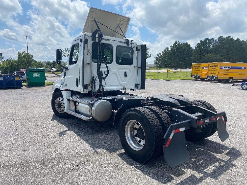 Day Cab Tractor-Heavy Duty Tractors-Freightliner-2020-T12642ST-West Columbia-SC-482,395\n\t\tmiles-$ 41,750 - Image 5
