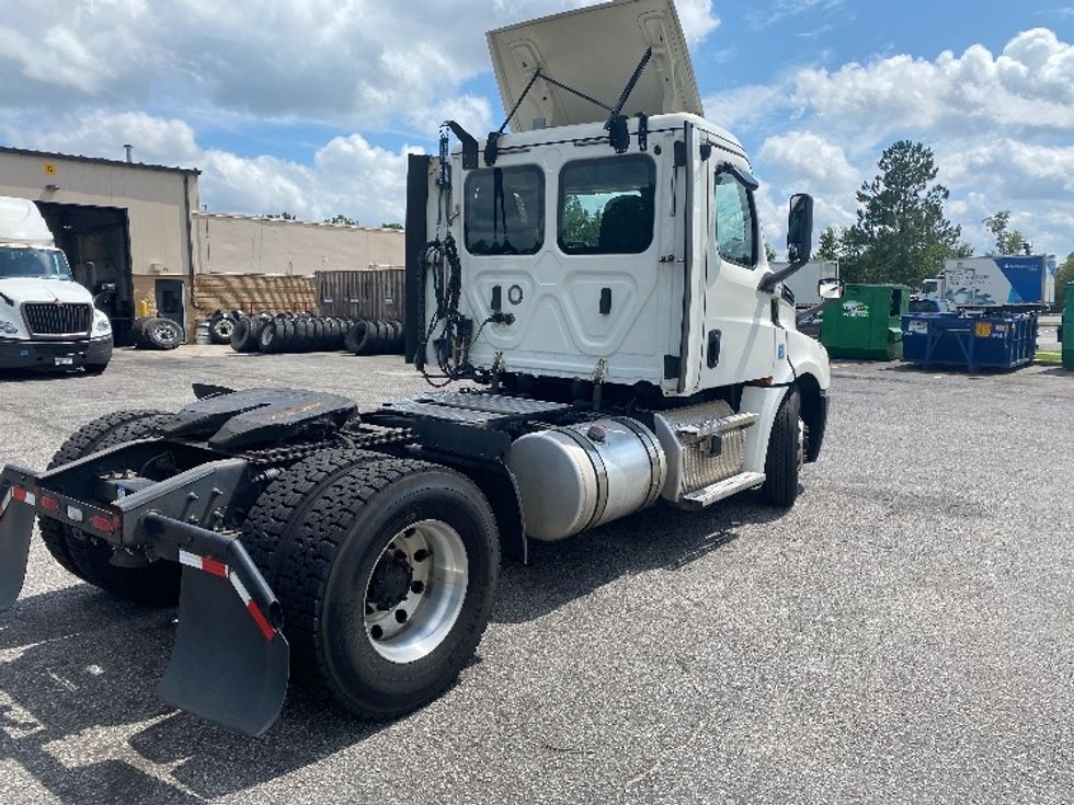 Day Cab Tractor-Heavy Duty Tractors-Freightliner-2020-T12642ST-West Columbia-SC-482,395\n\t\tmiles-$ 41,750 - Image 7