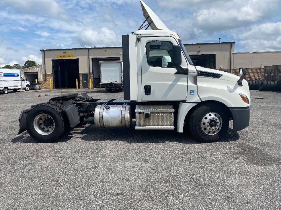 Day Cab Tractor-Heavy Duty Tractors-Freightliner-2020-T12642ST-West Columbia-SC-482,395\n\t\tmiles-$ 41,750 - Image 8