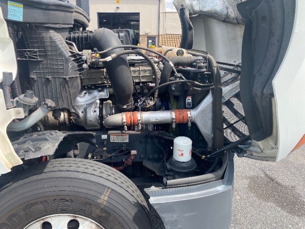 Day Cab Tractor-Heavy Duty Tractors-Freightliner-2020-T12642ST-West Columbia-SC-569,528\n\t\tmiles-$ 33,500 - Image 15