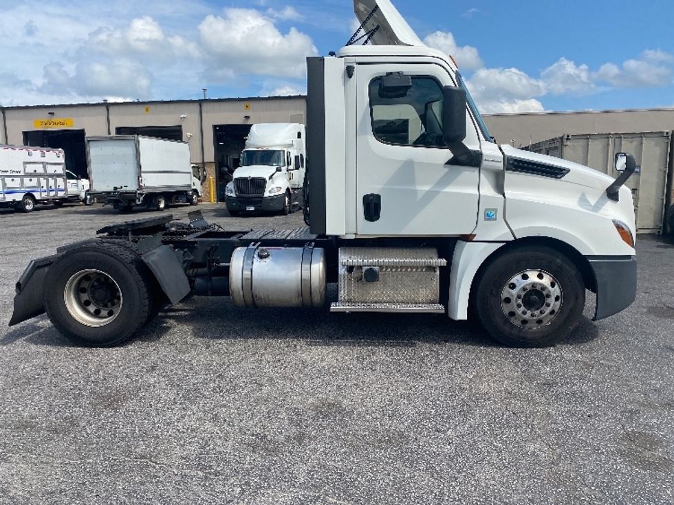 Day Cab Tractor-Heavy Duty Tractors-Freightliner-2020-T12642ST-West Columbia-SC-569,528\n\t\tmiles-$ 33,500 - Image 8