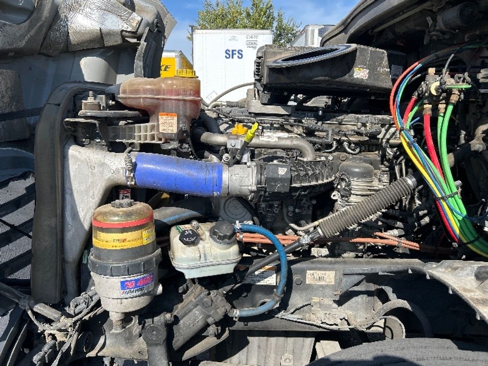 Day Cab Tractor-Heavy Duty Tractors-Freightliner-2020-T12642ST-West Sacramento-CA-387,684\n\t\tmiles-$ 43,000 - Image 16