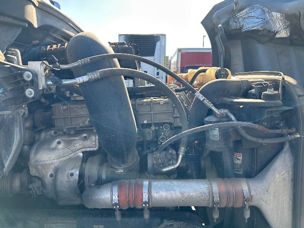 Day Cab Tractor-Heavy Duty Tractors-Freightliner-2020-T12642ST-West Sacramento-CA-389,017\n\t\tmiles-$ 43,000 - Image 15