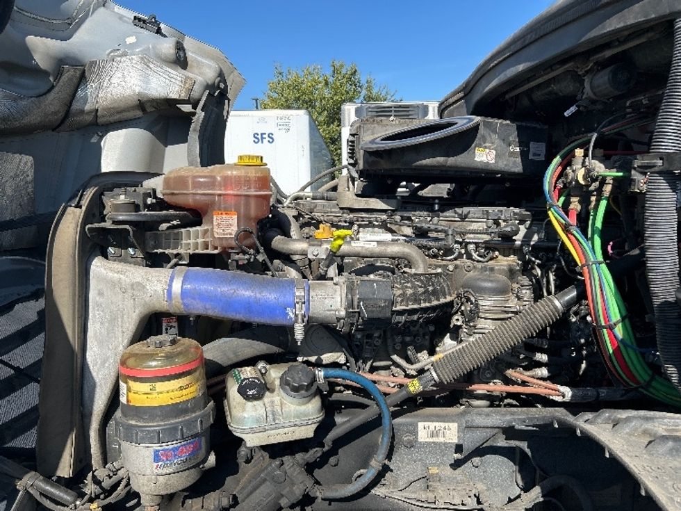 Day Cab Tractor-Heavy Duty Tractors-Freightliner-2020-T12642ST-West Sacramento-CA-389,017\n\t\tmiles-$ 43,000 - Image 16