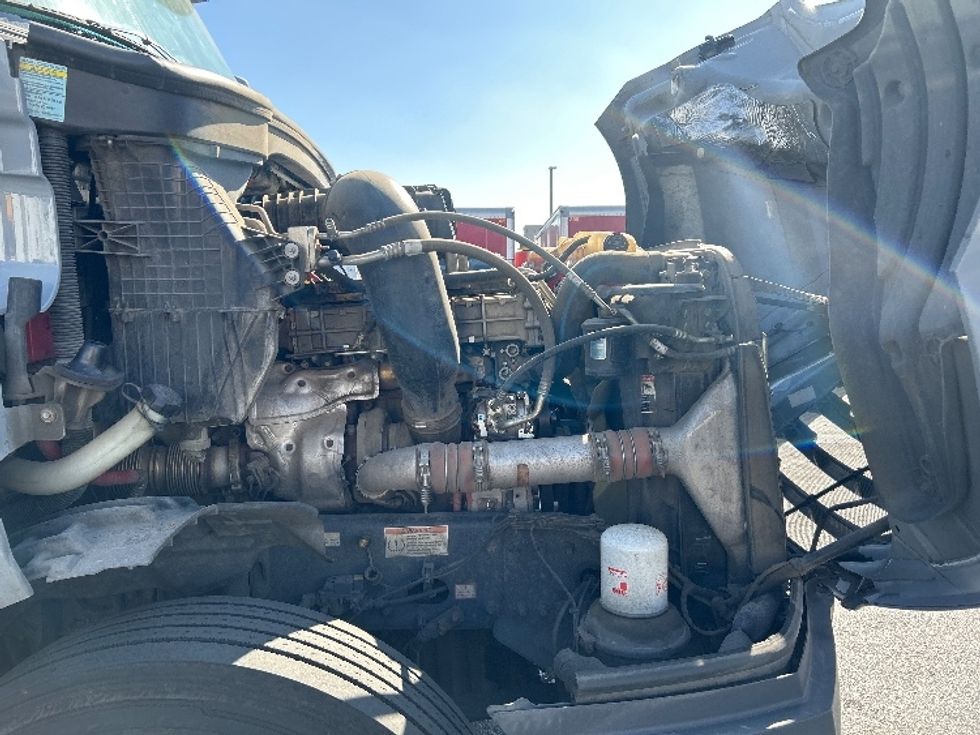 Day Cab Tractor-Heavy Duty Tractors-Freightliner-2020-T12642ST-West Sacramento-CA-412,410\n\t\tmiles-$ 41,750 - Image 15