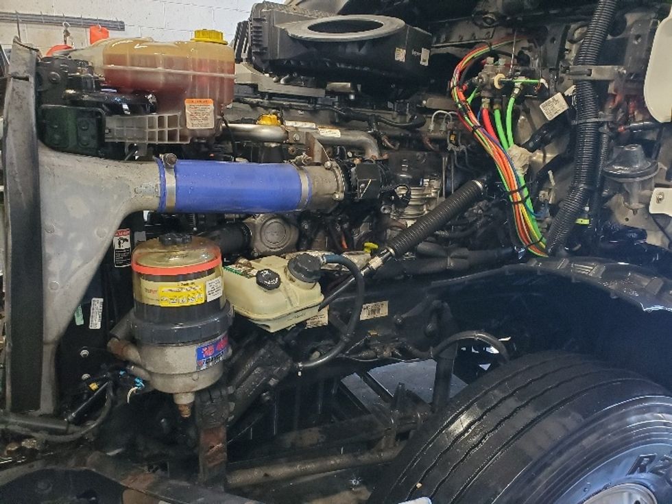 Day Cab Tractor-Heavy Duty Tractors-Freightliner-2020-T12642ST-White Deer-PA-591,855\n\t\tmiles-$ 25,500 - Image 16