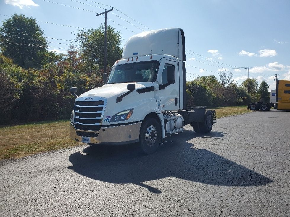 Day Cab Tractor-Heavy Duty Tractors-Freightliner-2020-T12642ST-White Deer-PA-591,855\n\t\tmiles-$ 25,500 - Image 3