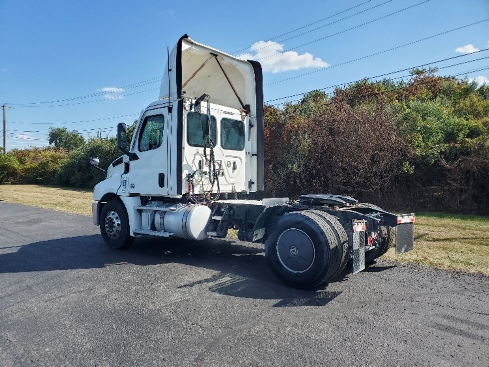 Day Cab Tractor-Heavy Duty Tractors-Freightliner-2020-T12642ST-White Deer-PA-591,855\n\t\tmiles-$ 25,500 - Image 5
