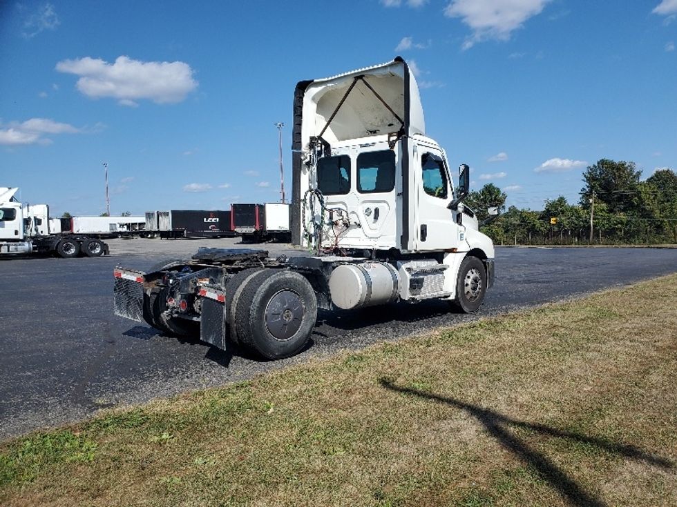 Day Cab Tractor-Heavy Duty Tractors-Freightliner-2020-T12642ST-White Deer-PA-591,855\n\t\tmiles-$ 25,500 - Image 7