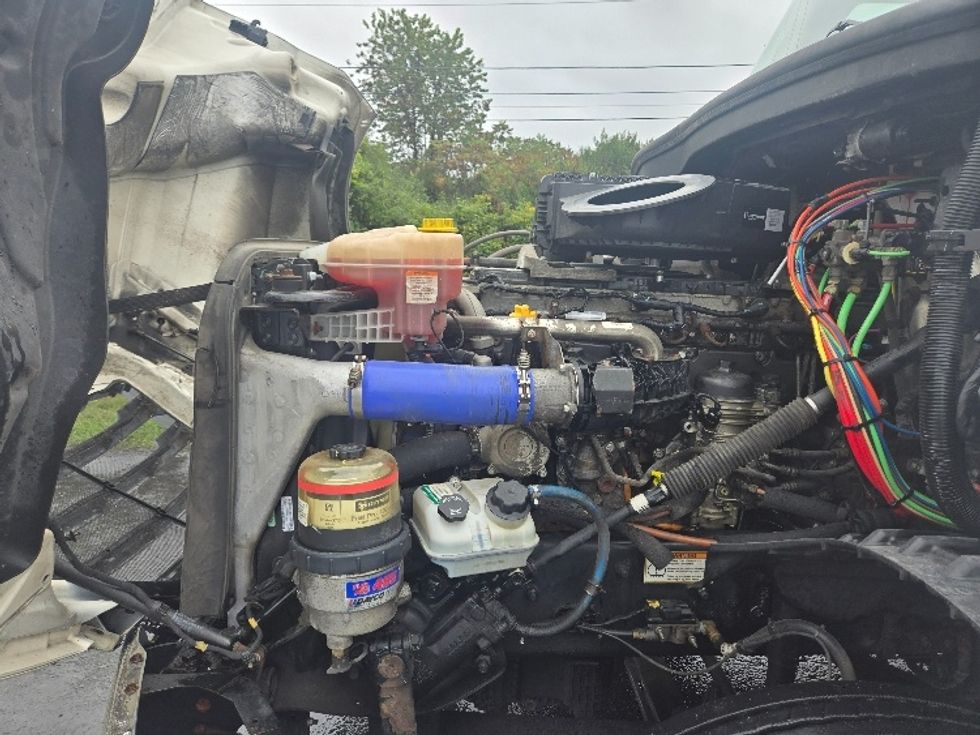 Day Cab Tractor-Heavy Duty Tractors-Freightliner-2020-T12642ST-White Deer-PA-611,341\n\t\tmiles-$ 25,500 - Image 16