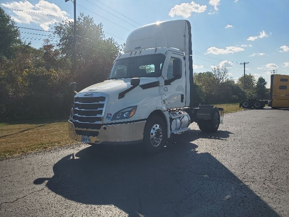Day Cab Tractor-Heavy Duty Tractors-Freightliner-2020-T12642ST-White Deer-PA-638,971\n\t\tmiles-$ 25,500 - Image 3