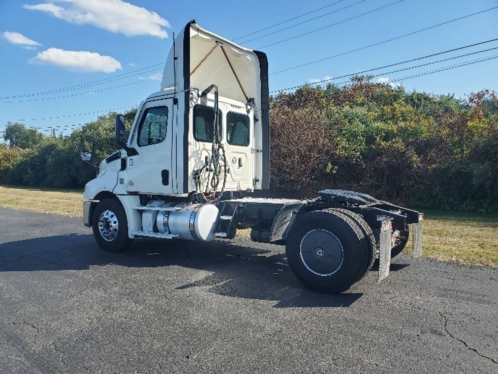 Day Cab Tractor-Heavy Duty Tractors-Freightliner-2020-T12642ST-White Deer-PA-638,971\n\t\tmiles-$ 25,500 - Image 5