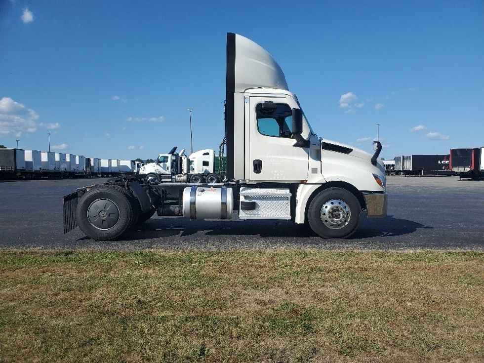 Day Cab Tractor-Heavy Duty Tractors-Freightliner-2020-T12642ST-White Deer-PA-638,971\n\t\tmiles-$ 25,500 - Image 8