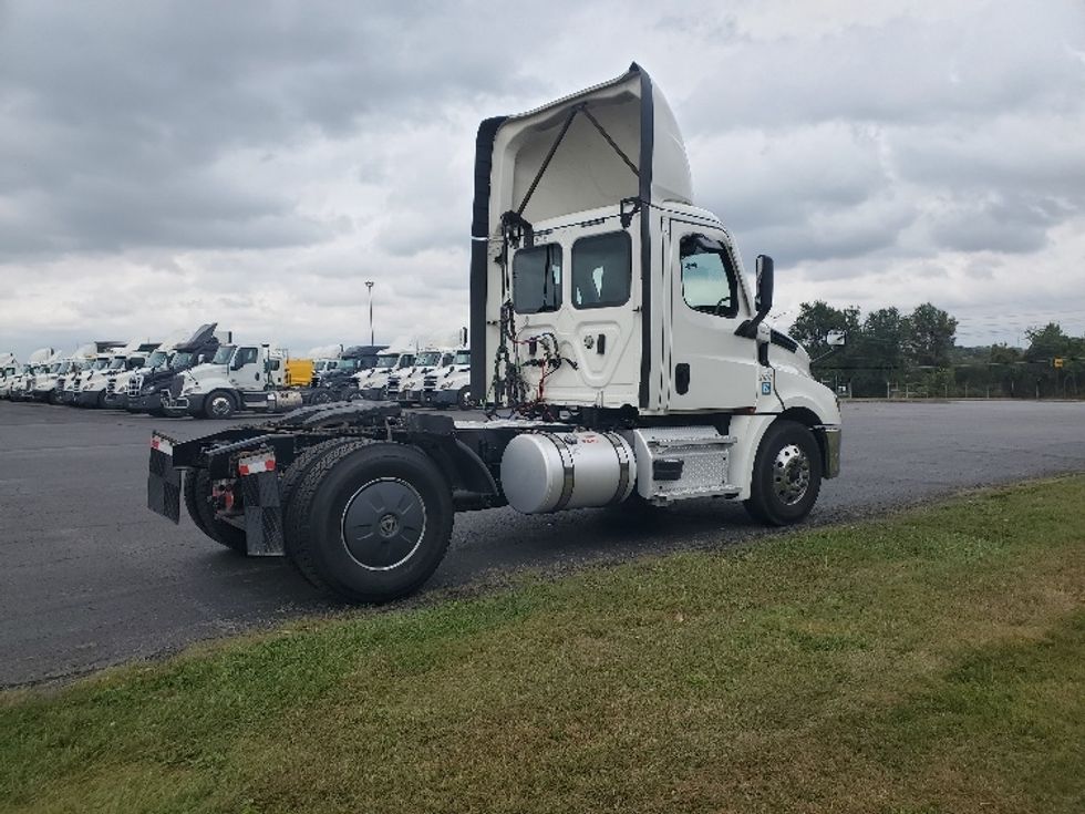 Day Cab Tractor-Heavy Duty Tractors-Freightliner-2020-T12642ST-White Deer-PA-667,678\n\t\tmiles-$ 25,500 - Image 7