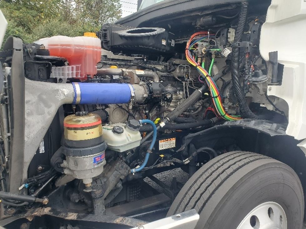 Day Cab Tractor-Heavy Duty Tractors-Freightliner-2020-T12642ST-White Deer-PA-681,516\n\t\tmiles-$ 25,500 - Image 16