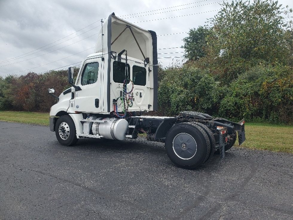 Day Cab Tractor-Heavy Duty Tractors-Freightliner-2020-T12642ST-White Deer-PA-681,516\n\t\tmiles-$ 25,500 - Image 5